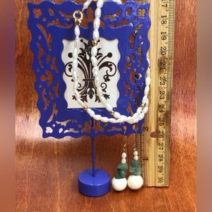 Pair of freshwater pearl bracelets with matching earrings.